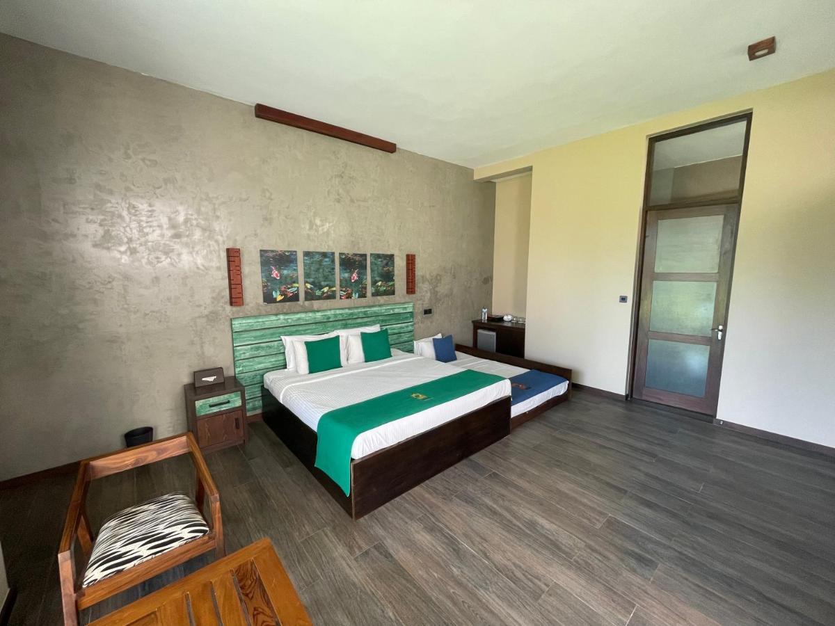Soluna Beach Resort Marawila Buitenkant foto