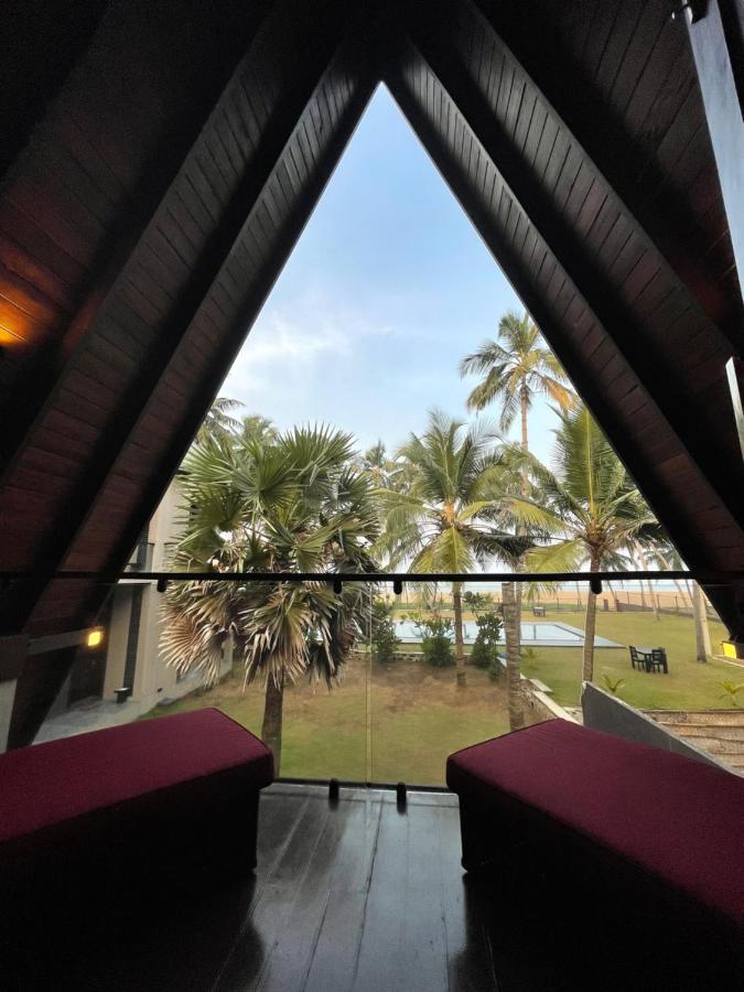 Soluna Beach Resort Marawila Buitenkant foto