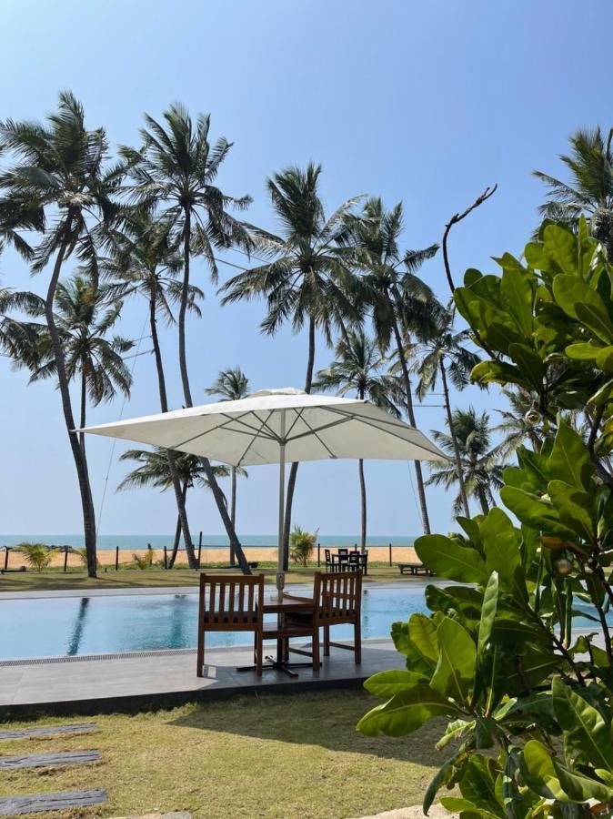 Soluna Beach Resort Marawila Buitenkant foto