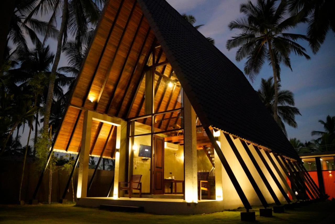 Soluna Beach Resort Marawila Buitenkant foto